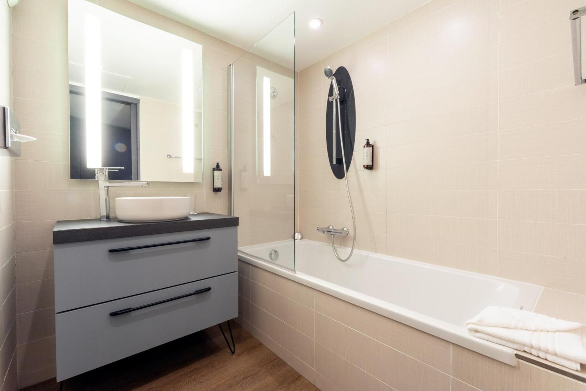 One-Bedroom Comfort Apartment